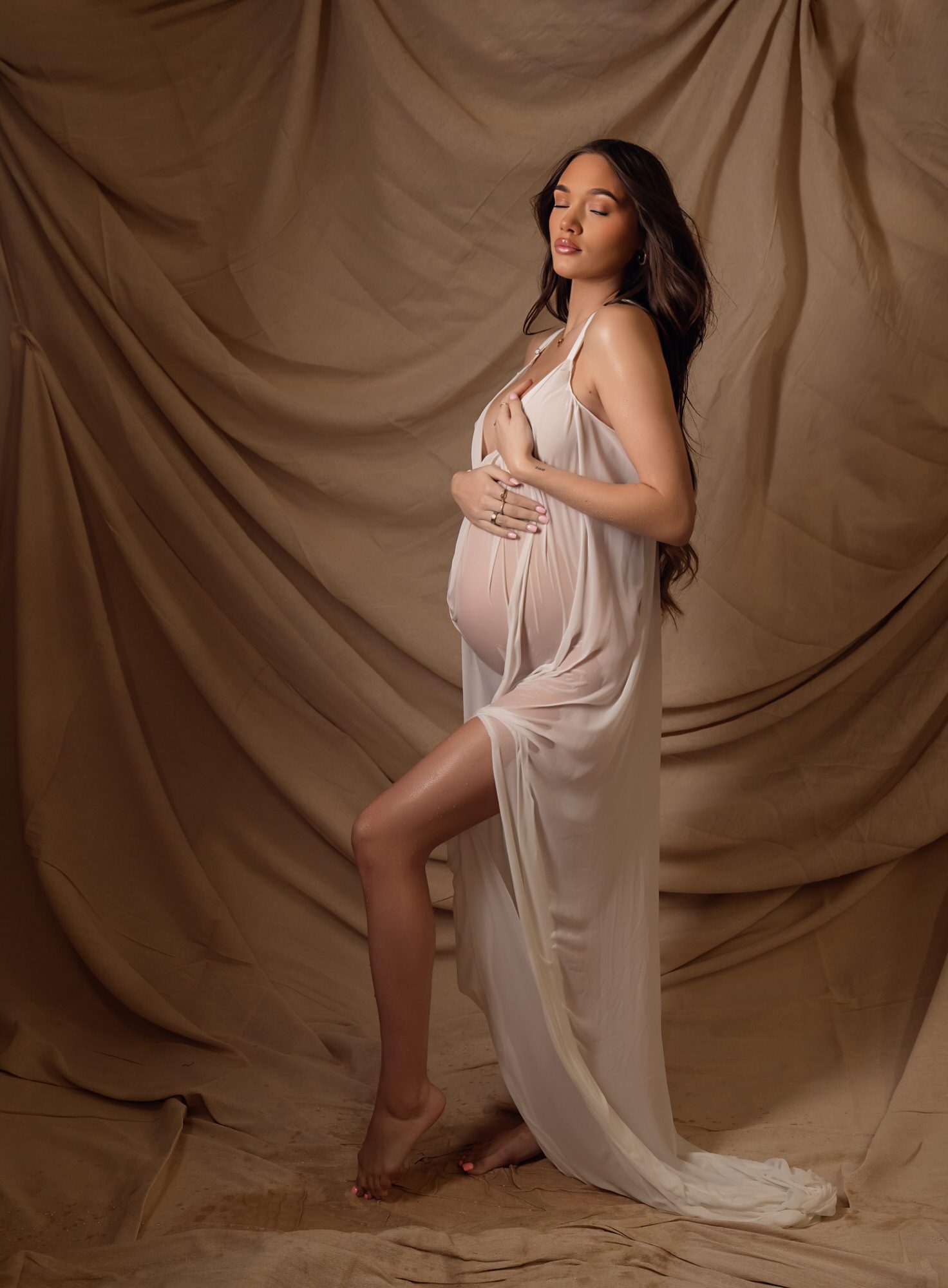 Pregnancy Photographer in Kent - Estelle Thompson Photography